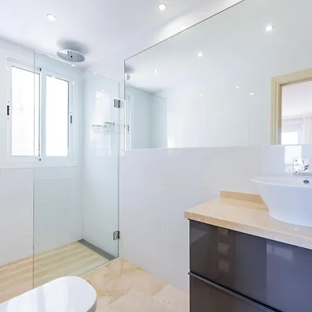 Stunning With Panoramic Views Of The Med *