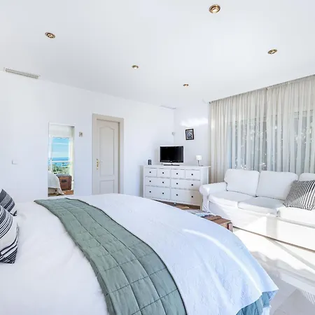 Villa Stunning With Panoramic Views Of The Med Mijas